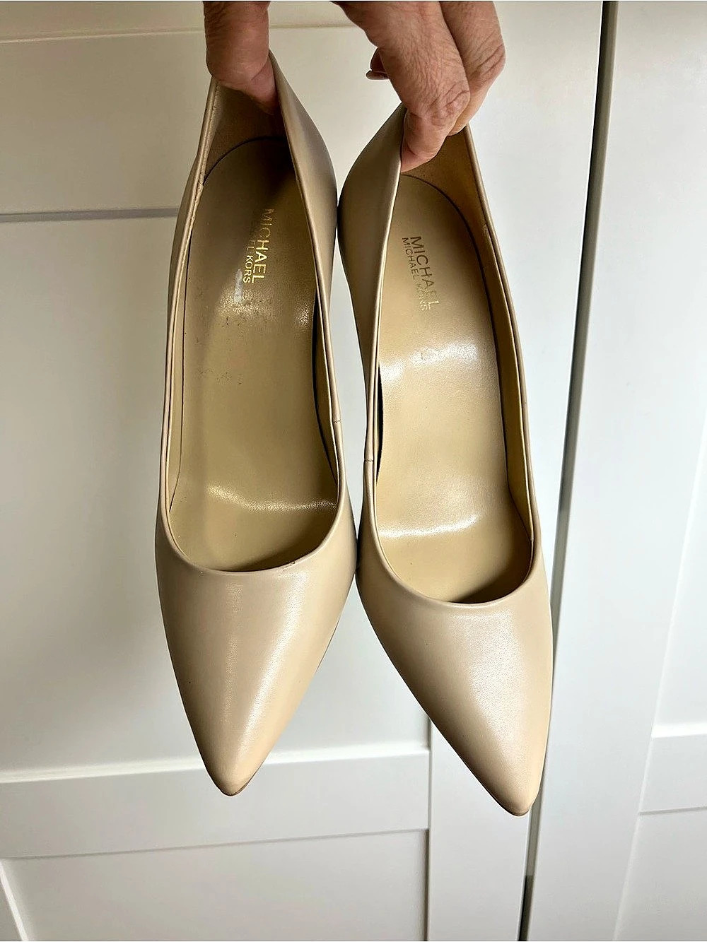 Michael Kors Dorothy Flex Pump Pointed Toe Heels in Beige fall winter size
39